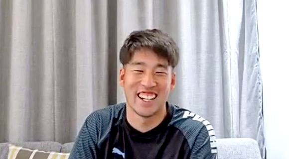 プロフィール