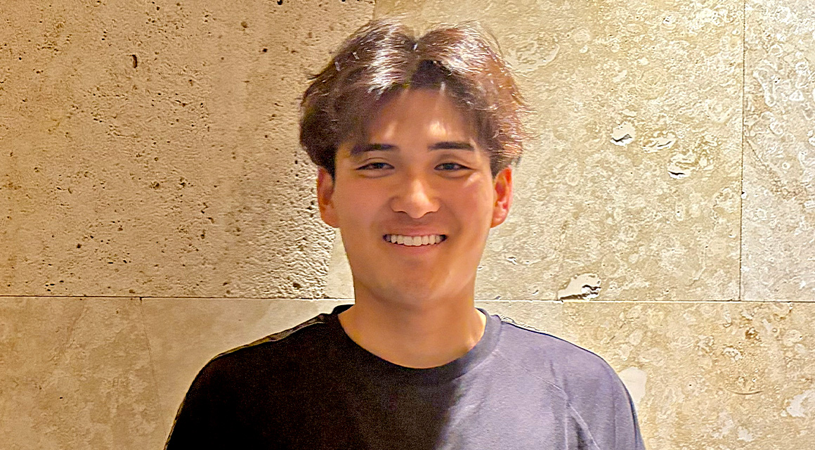 プロフィール